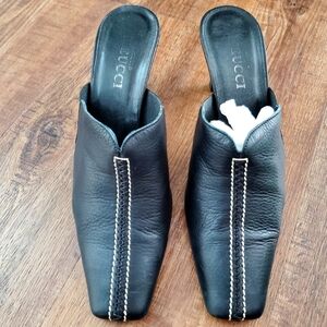 Sector Meucci Black Pomona heels